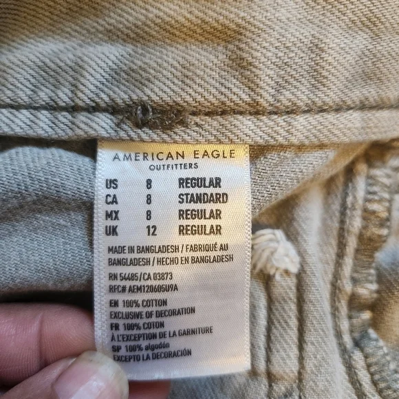 AMERICAN EAGLE HI RISE BUTTON FLY WIDE LEG PATCH POCKETS CROP JEAN'S SZ 8 - Picture 10 of 12